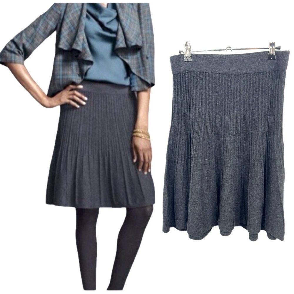 Cabi #503 Vogue Charcoal Grey Knit Pleated Skirt, Size XS